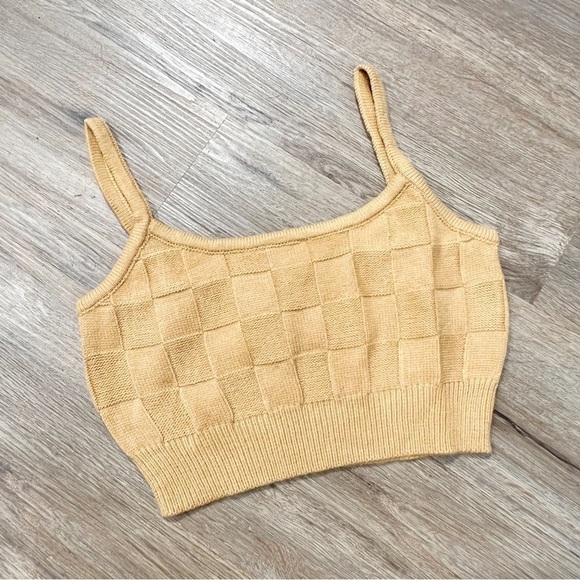 Emory Park Yellow Knit Cropped Tank Top - Picture 2 of 3
